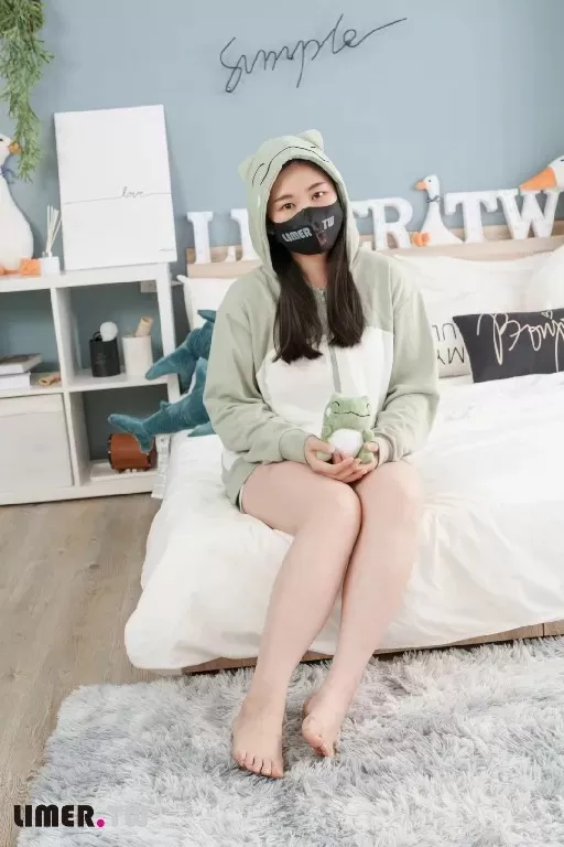 Limerence BiBi足盒激萌替身VS脚底TK效果拔群2.webp