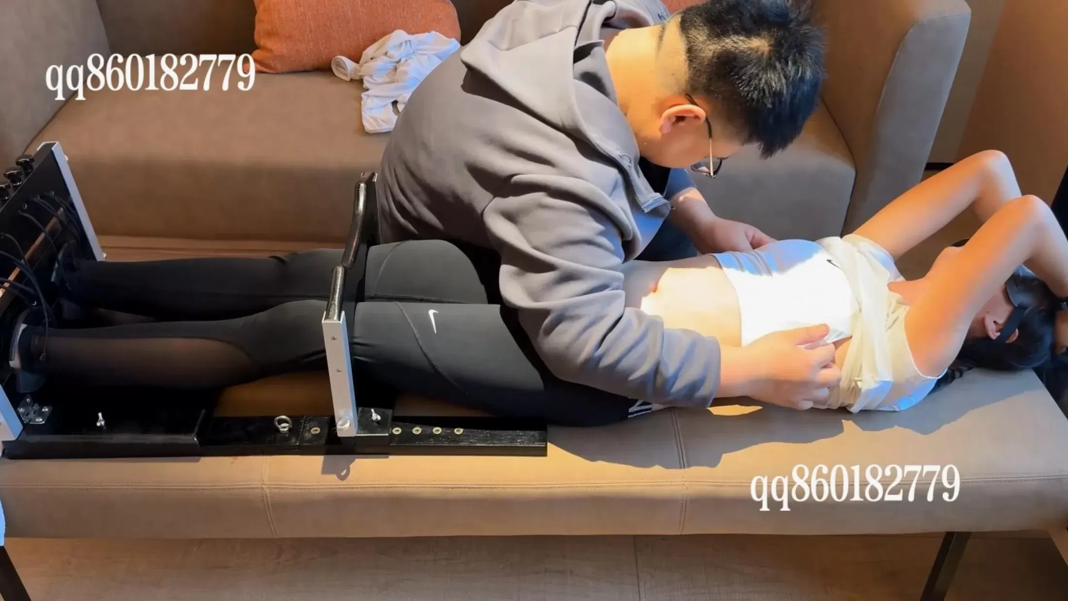 ILLIOUNS原创-高三美女TK (1).webp