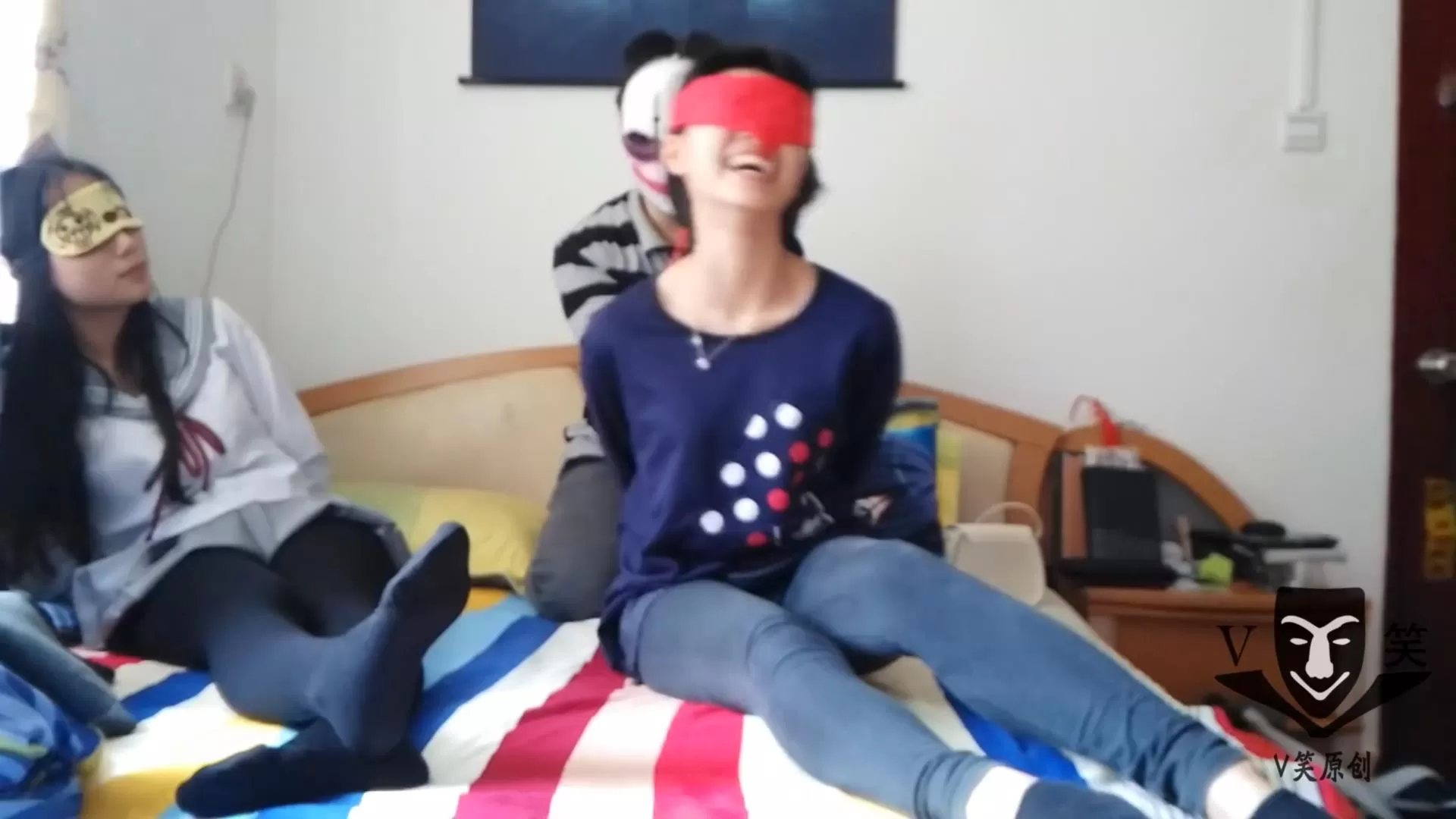 V笑原创 中学生-006桐桐.mp4_20251214_215812479.webp