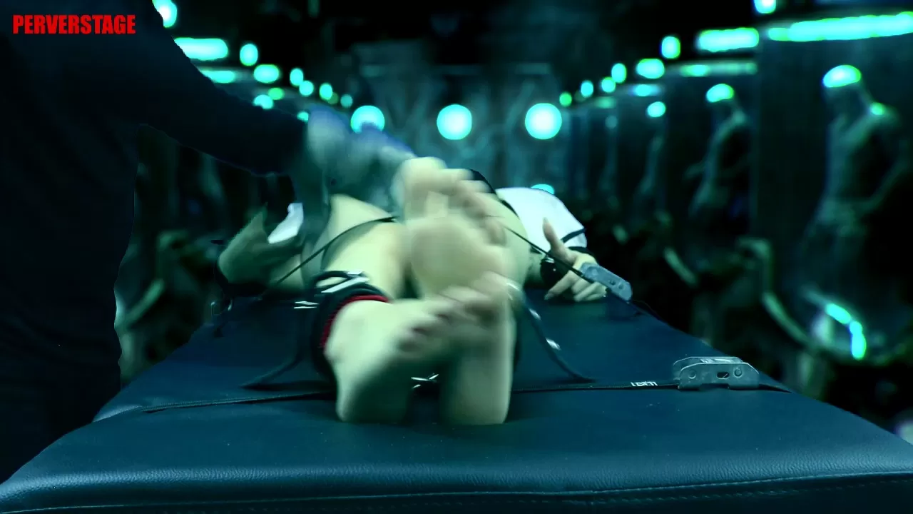 Perverstage - Close Encounters of the Ticklish Kind (Janette)2.webp