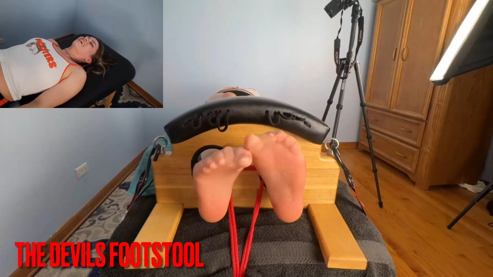 TheDevilsFootstool – Ticklish Hooters Girl Salem Rose.mp4_snapshot_08.53.333.webp