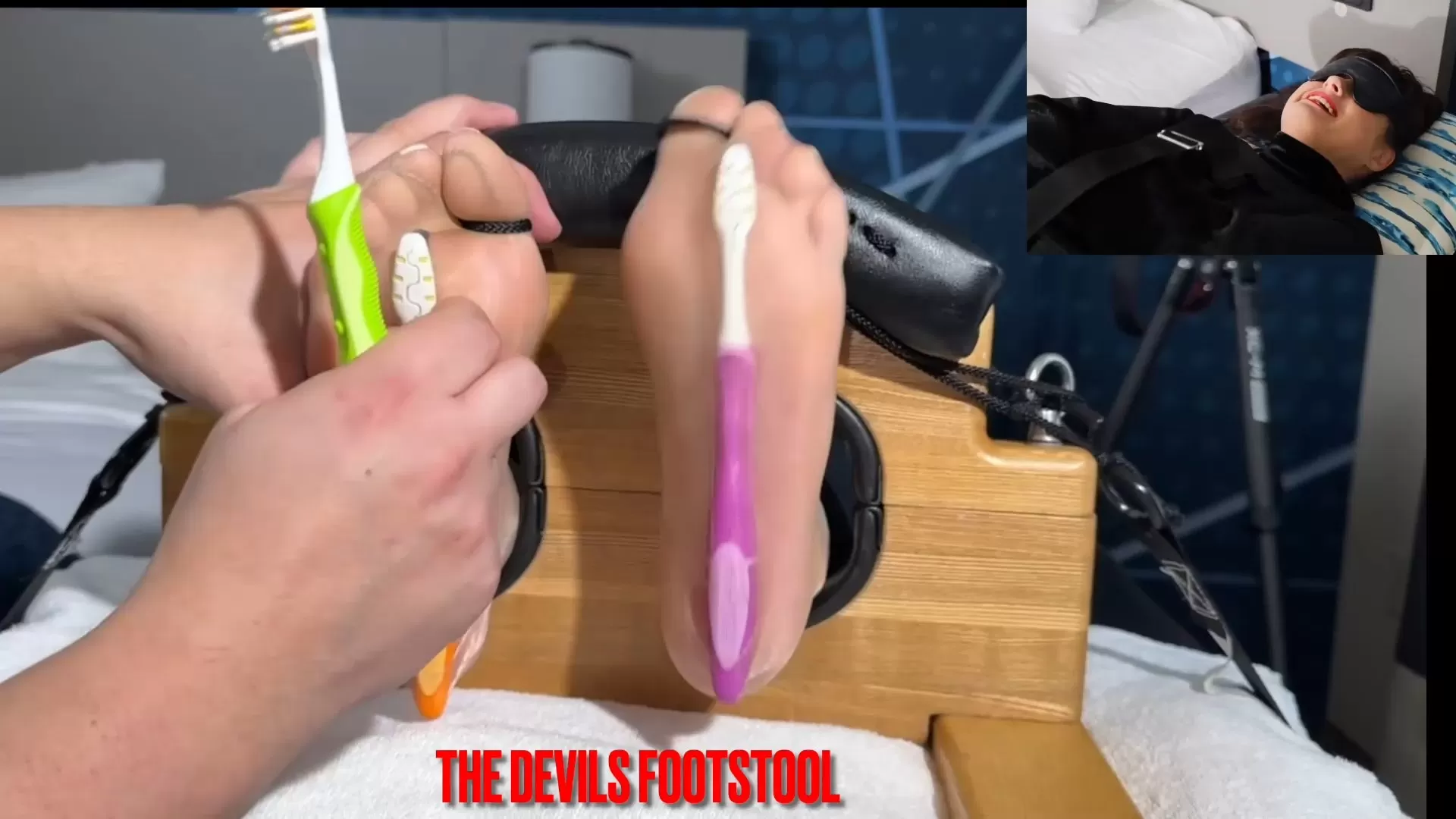 TheDevilsFootstool – Ticklish Mummy LilMizzUnique.mp4_snapshot_12.21.666.webp