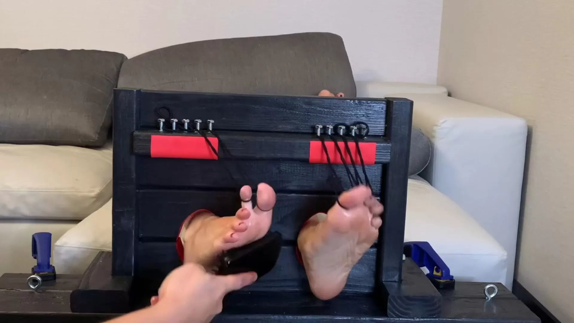 TheDevilsFootstool – Morgana Wrapped and Tickled.mp4_snapshot_06.57.083.webp