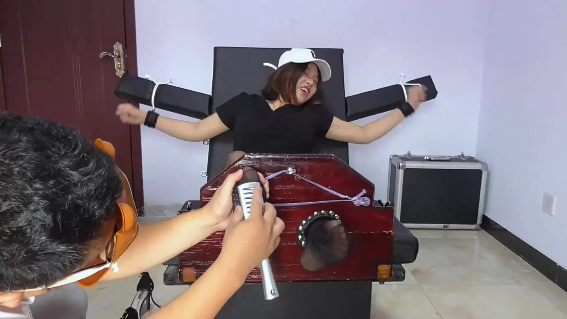 熊大原创 戴帽子的女孩_15_5.webp