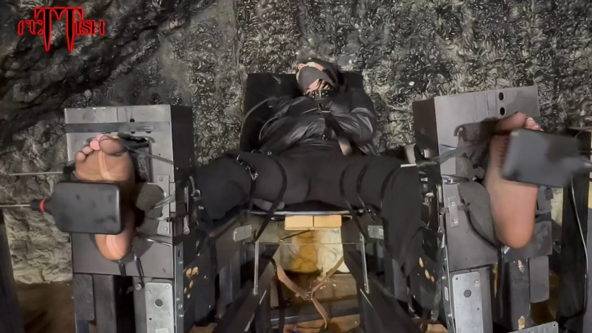 Fettish – Tickle Therapy – Amecia Maximum Punishment.mp4_snapshot_14.26.666.webp