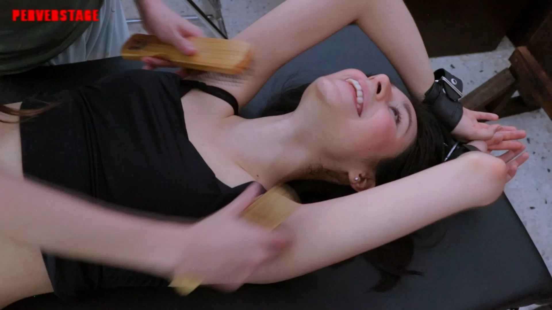 Perverstage – Tickle Resistance.mp4_snapshot_19.02.841.webp