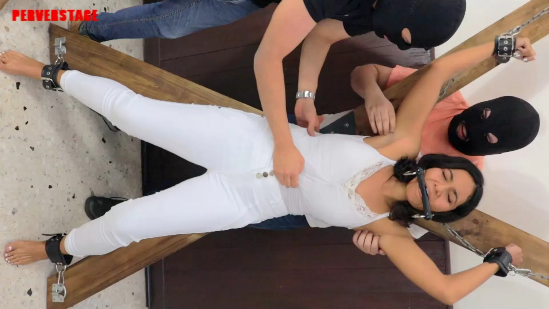 Perverstage – Poor Giovanna Crucified.mp4_snapshot_03.36.883.webp