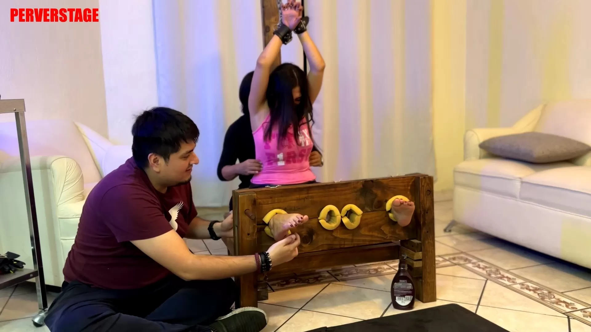 Perverstage – Chocolate feet for dessert (Kassandra).mp4_snapshot_02.05.348.webp