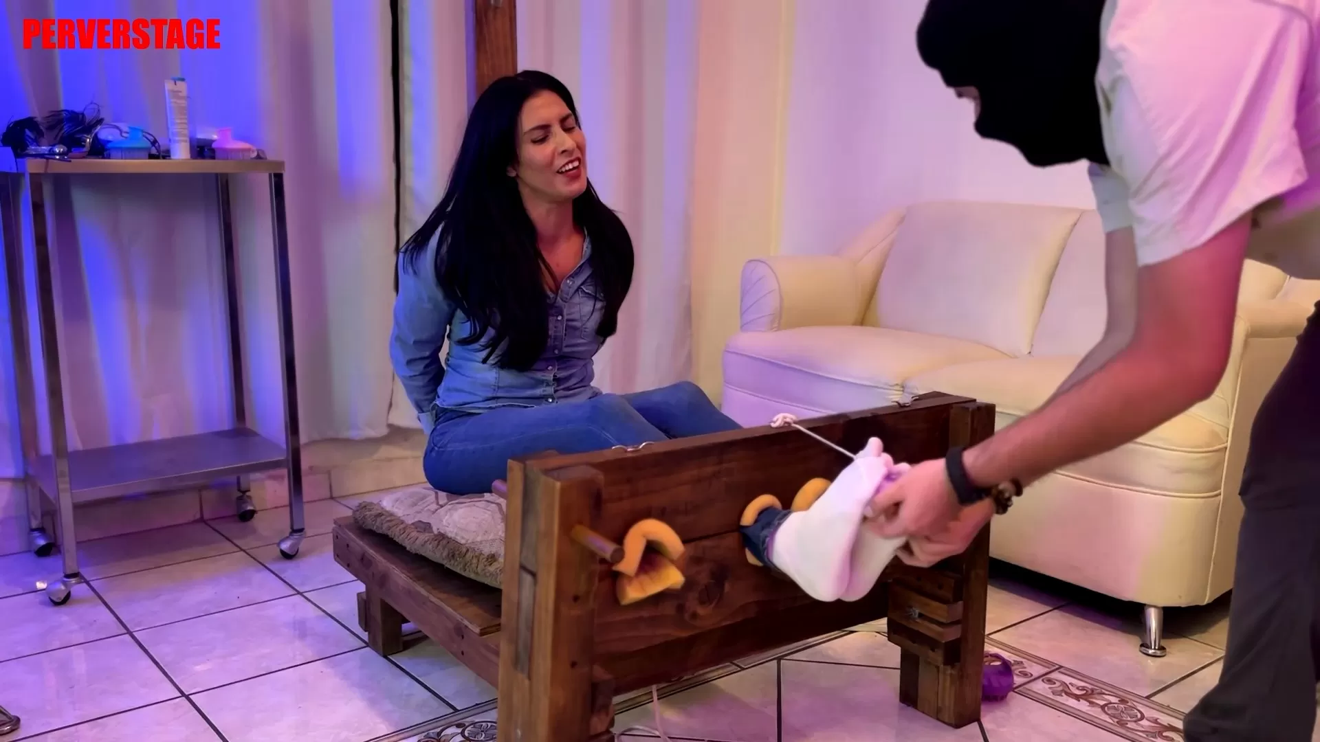 Perverstage – Monserrat’s feet are so ticklish even with socks on.mp4_snapshot.webp