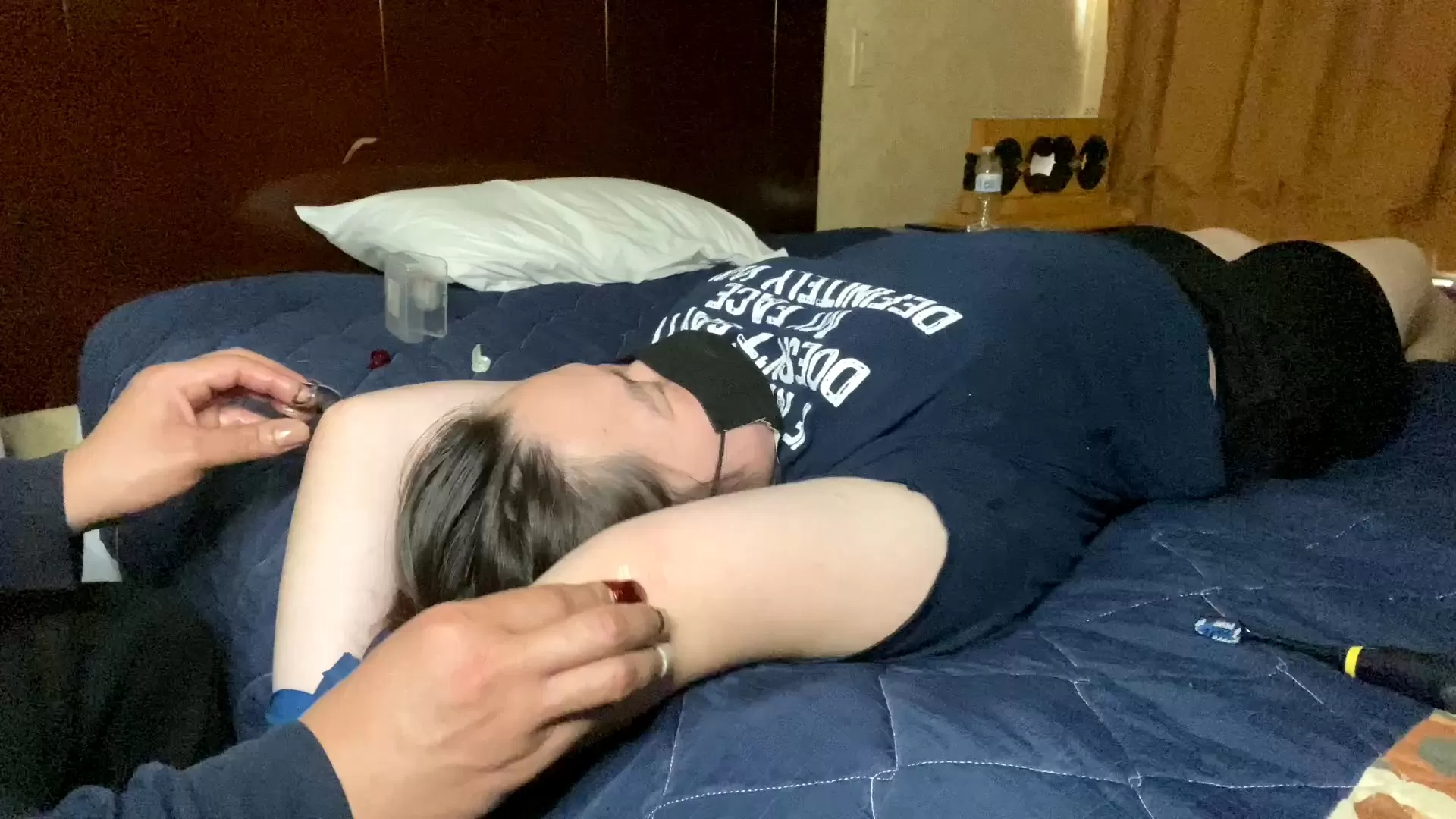 TheBKTickler – Panda’s 1st Tickle Experience Upper Body.mp4_snapshot_04.50.000.webp