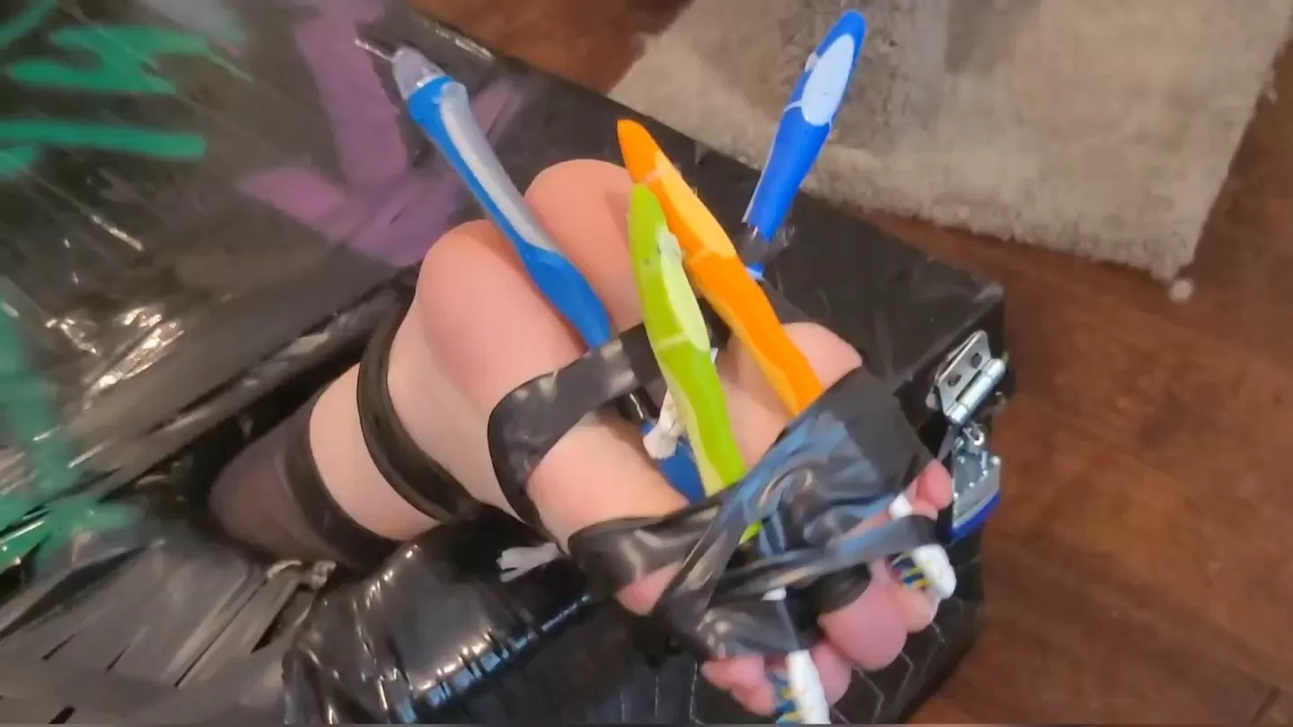 Fettish – HOSTickEL – Daisy.mp4_snapshot_10.14.000.webp