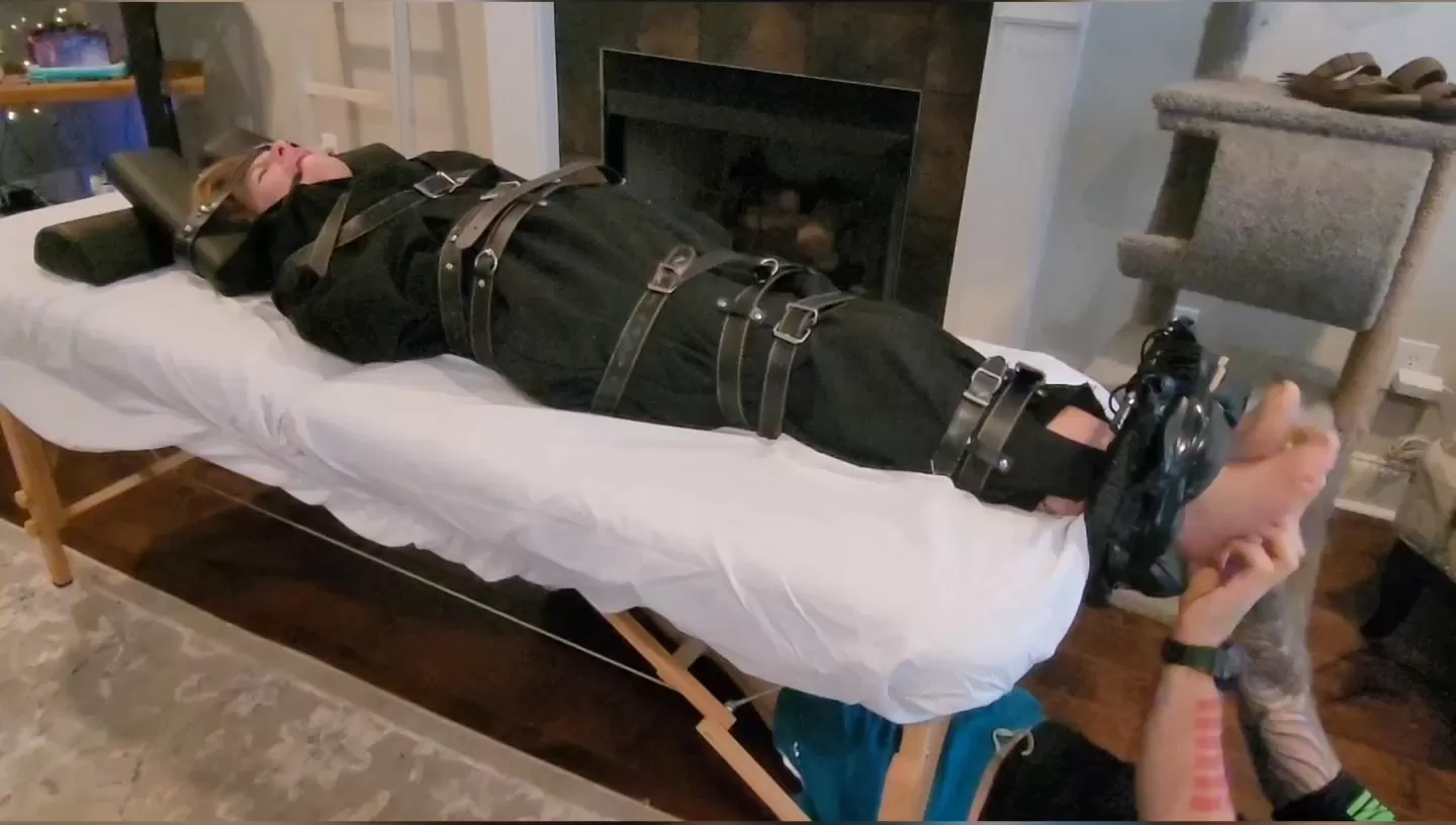 Fettish – No Safeword.mp4_snapshot_04.30.000.webp