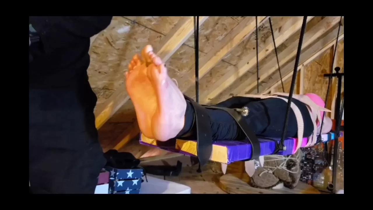 Fettish – Sara St. Clair – Planked and Tickled.mp4_snapshot_14.49.711.webp