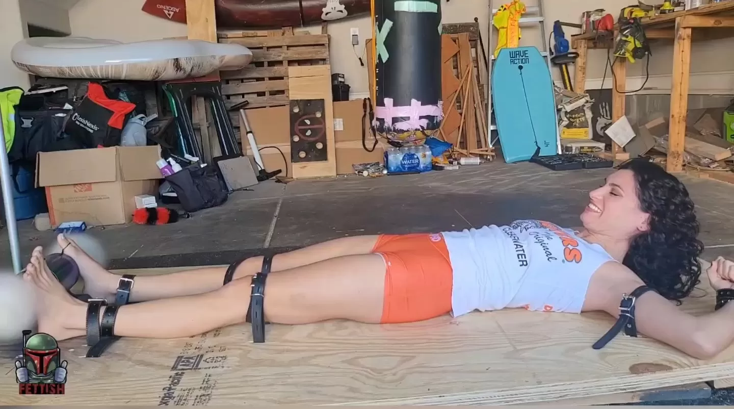 Fettish – Board Room Meeting – Bella Luxx.mp4_snapshot_03.31.000.webp