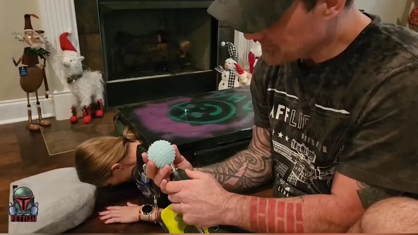 Fettish – HOSTickEL – Kitty Quinn.mp4_snapshot_04.05.000.webp