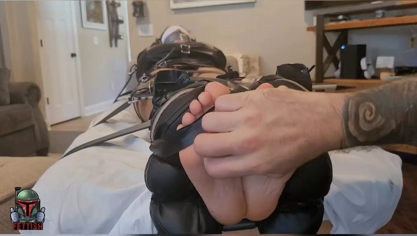 Fettish – Totally Helpless – Sushii Xhyvette.mp4_snapshot_07.10.000.webp