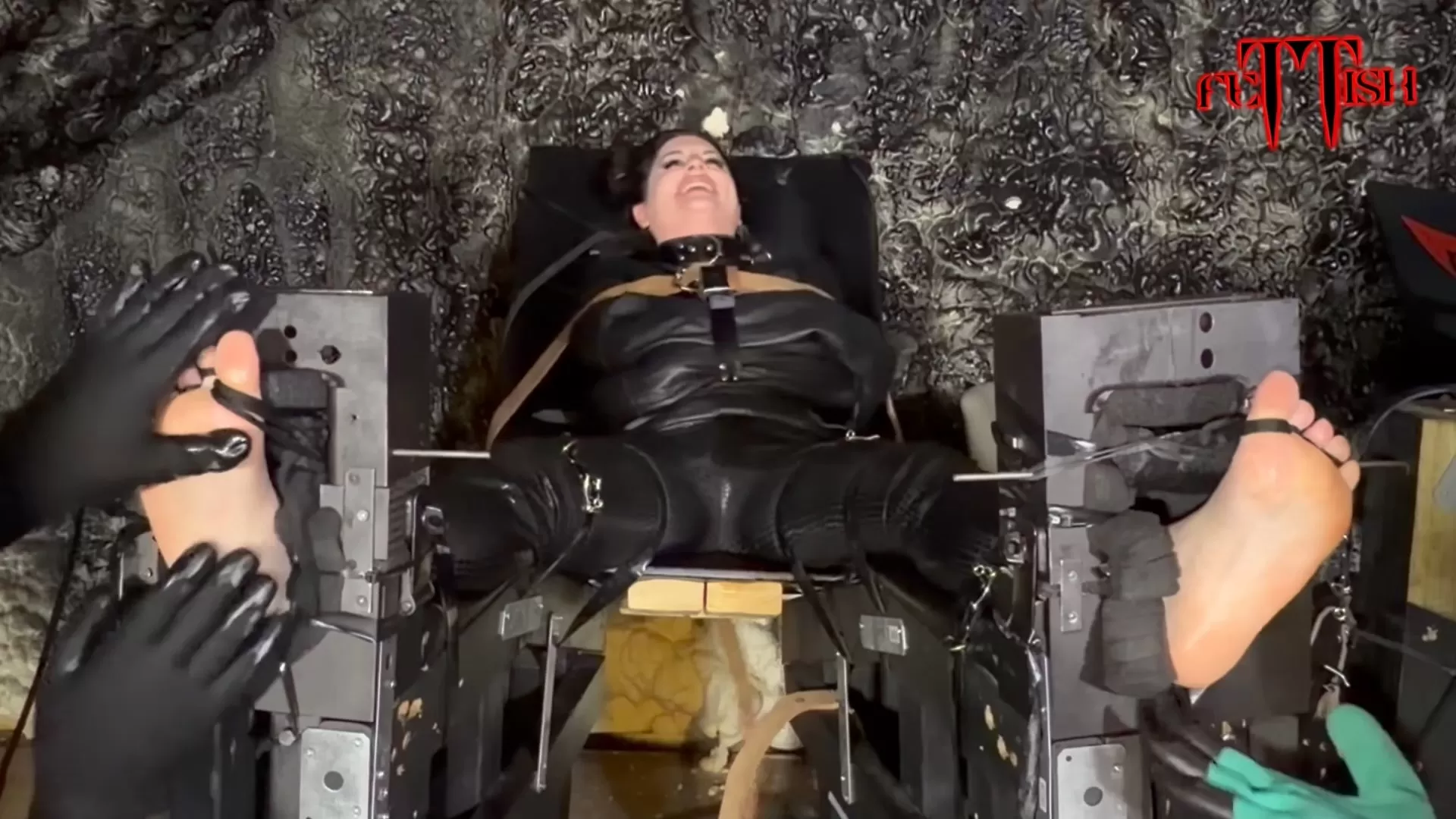 Fettish – Tickle Therapy – Ashlee Quill and Fae Donata.mp4_snapshot_04.01.666.webp