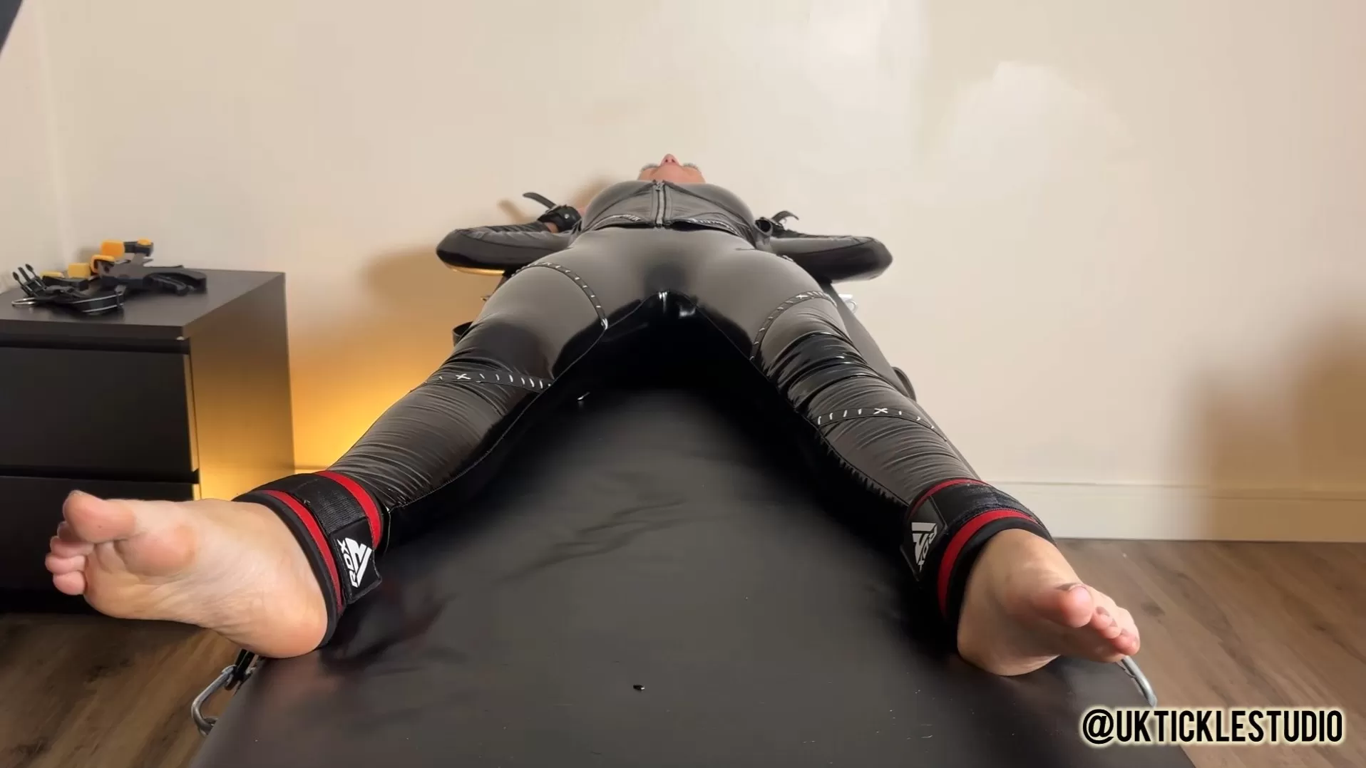 UkTickleStudio – Agent Jasmines Ticklish Interrogation.mp4_snapshot_05.50.000.webp