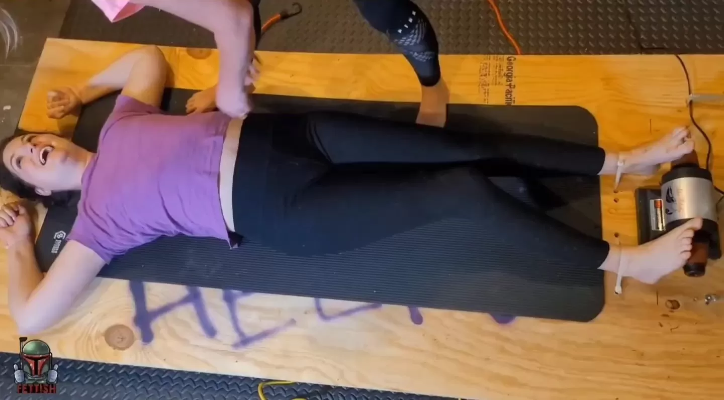 Fettish – Board Room Meeting – Paige.mp4_snapshot_03.08.000.webp