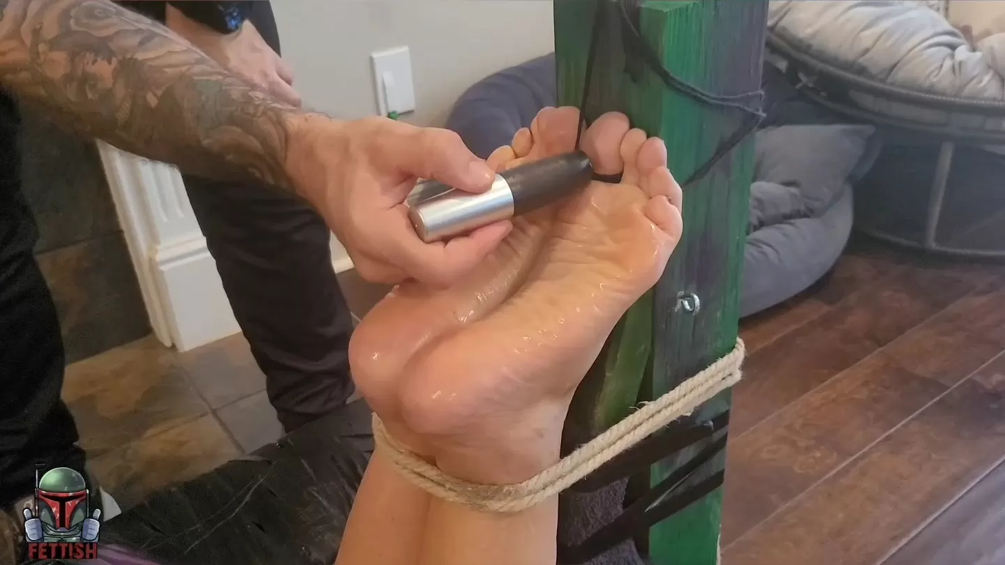 Fettish – HOSTickEL – Cheyenne Jewel.mp4_snapshot_04.52.000.webp