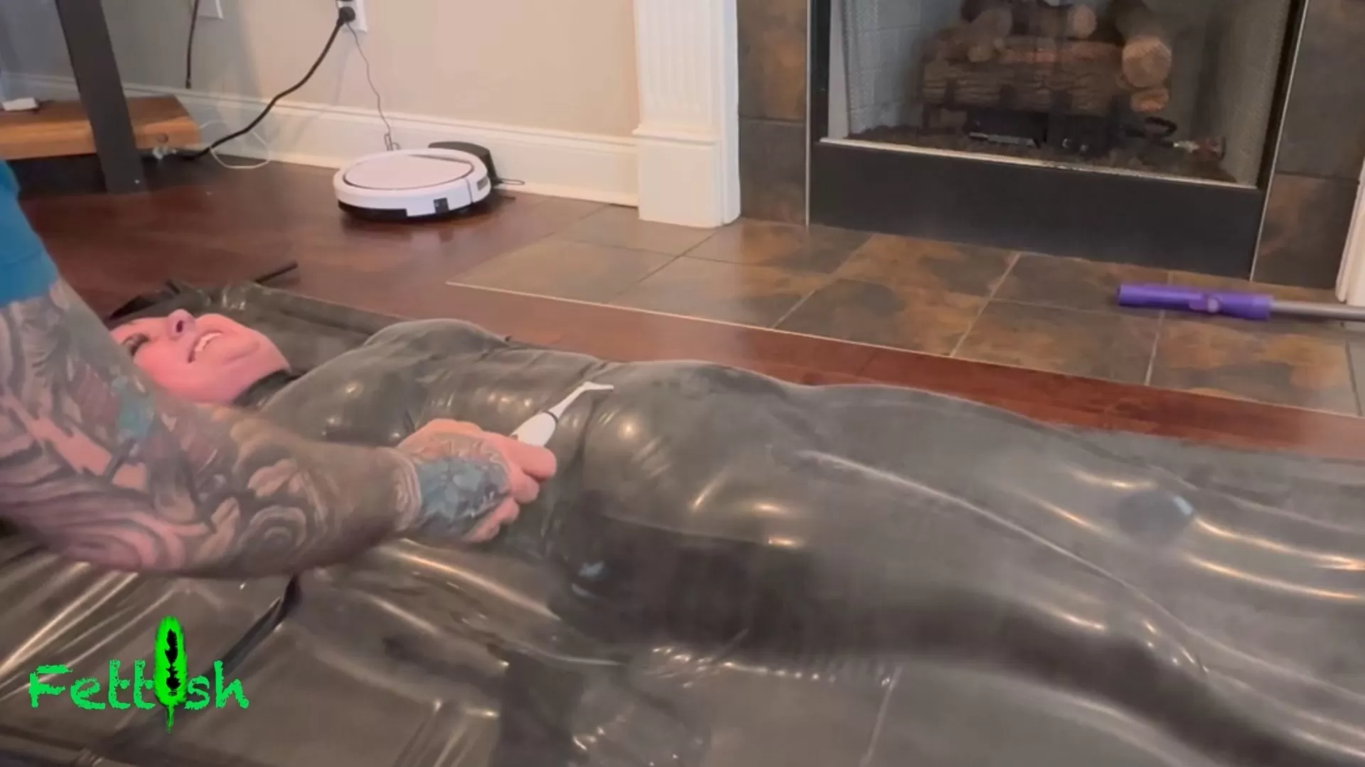 Fettish – Carbonitickle – Trinity.mp4_snapshot_02.05.000.webp