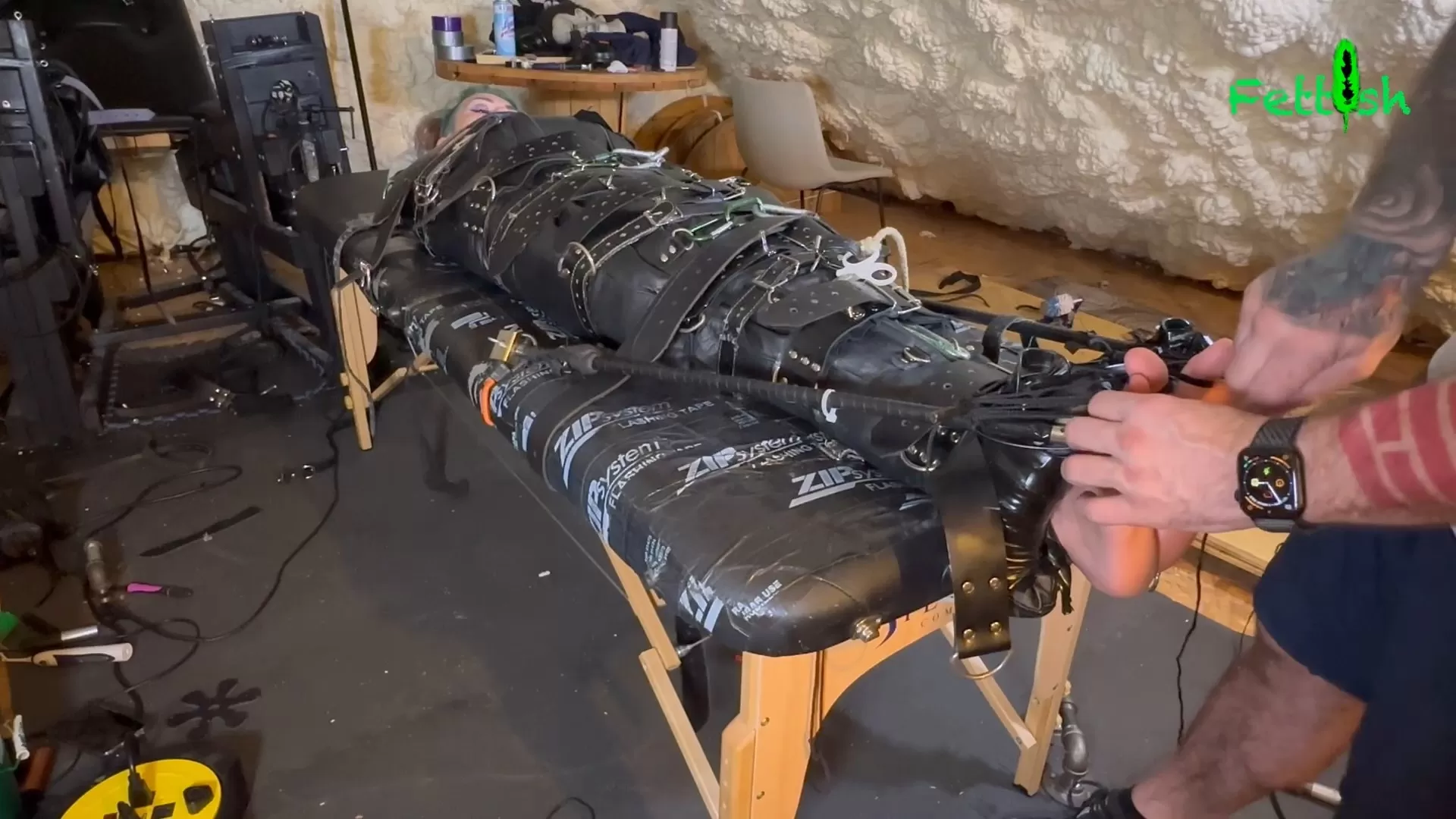 Fettish – No Escape – Skylar Calico.mp4_snapshot_01.23.551.webp