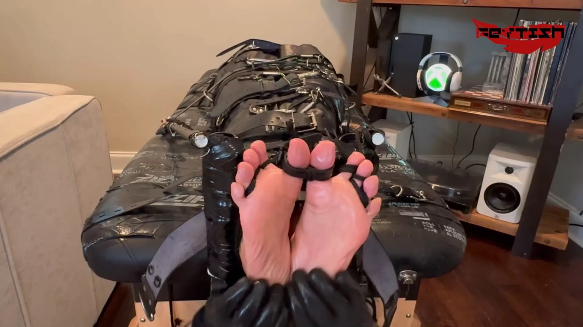 Fettish – No Safeword – Carissa Dumond.mp4_snapshot_22.05.000.webp