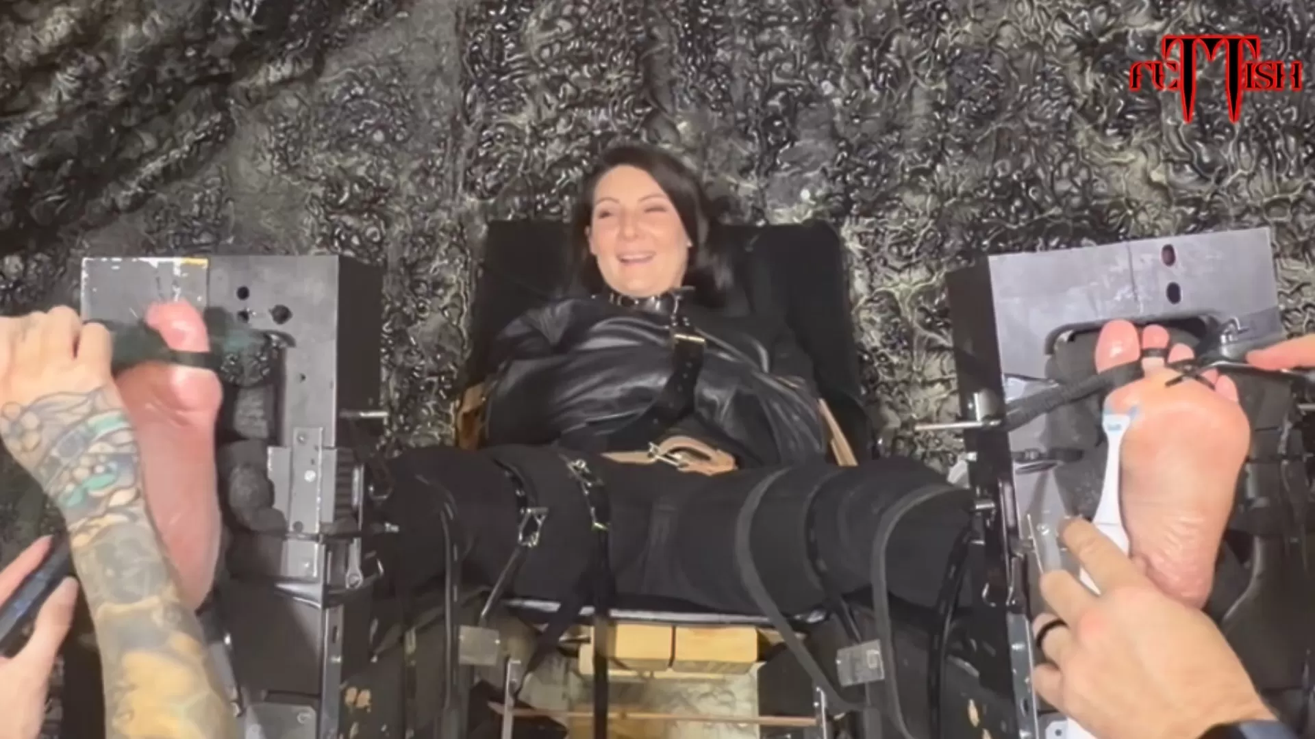 Fettish – Tickle Therapy – Jennifer Wildfire.mp4_snapshot_03.20.000.webp