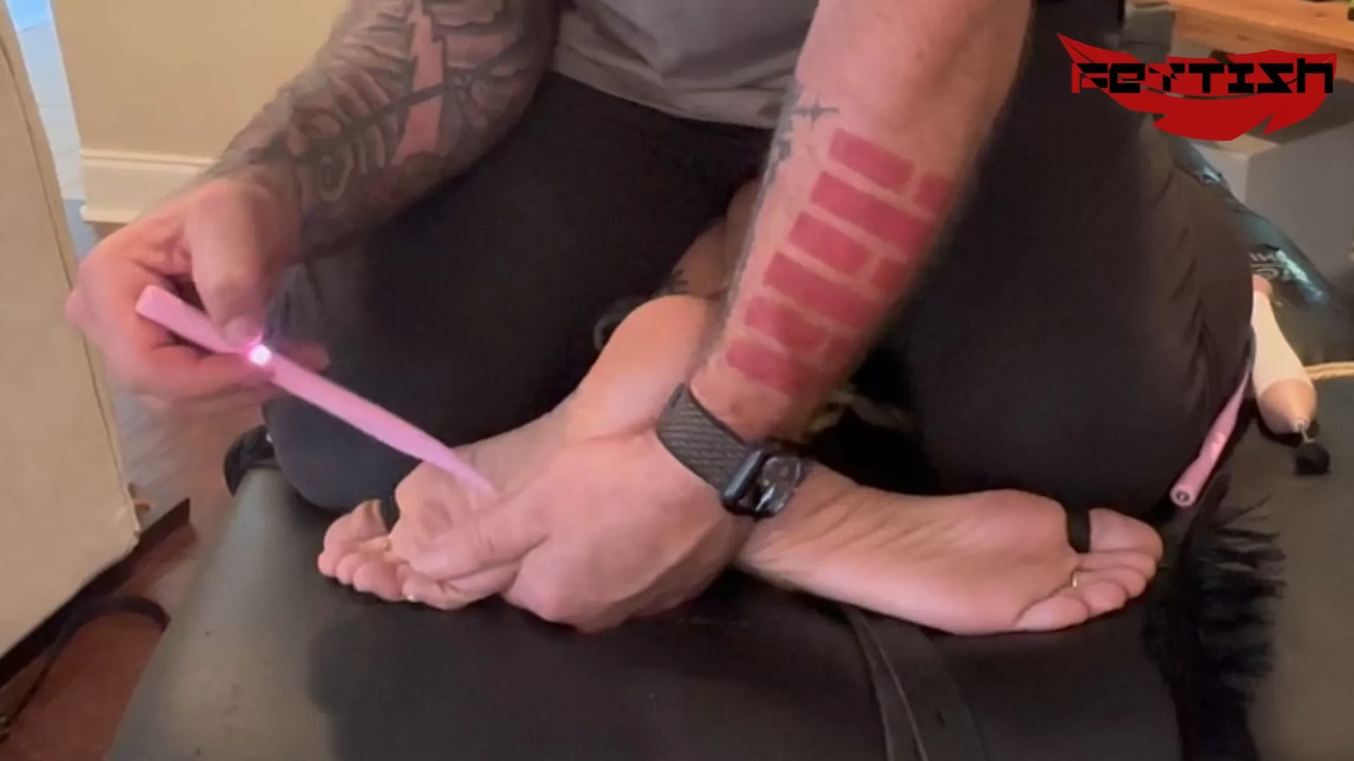 Fettish – Tickle TV – Ginary.mp4_snapshot_13.53.533.webp