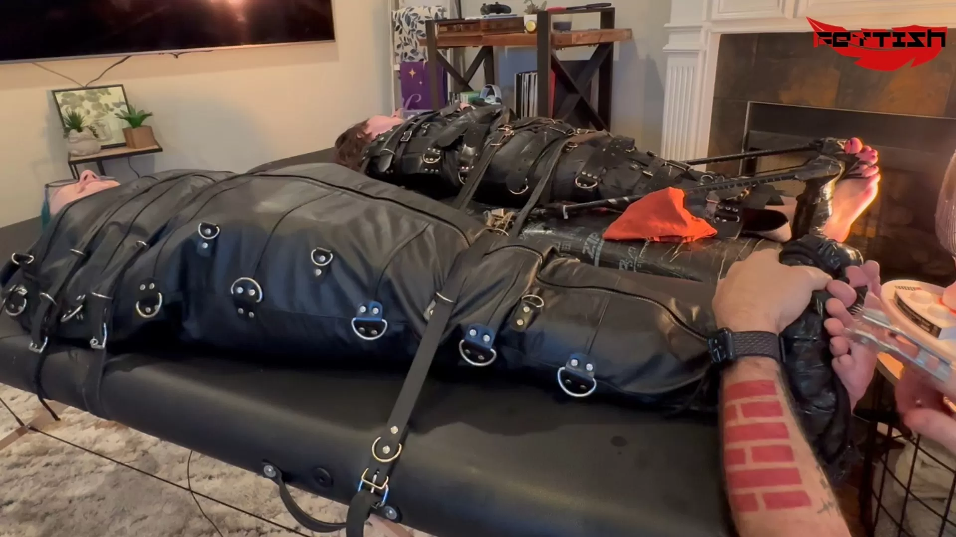 Fettish – The Tickle Tables – Nikki Sabel and Rayne Storm.mp4_snapshot_24.21.000.webp