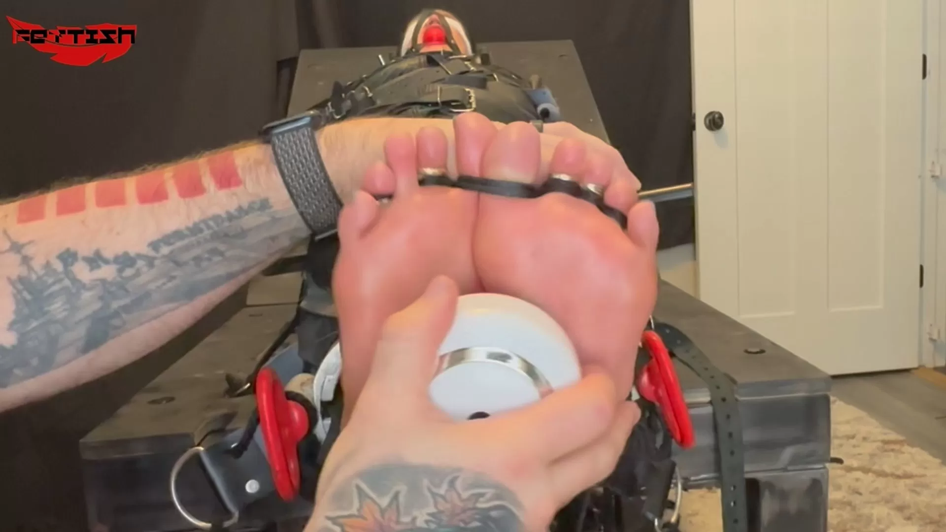 Fettish – TickOLing – Lithie Table v2.mp4_snapshot_18.43.566.webp