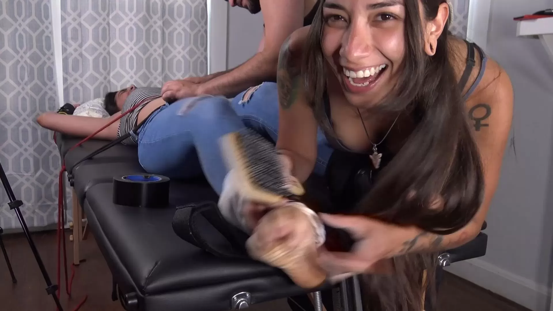 TheTickleRoom – Rominas Double Trouble “Imeldas Lickle Tickle Fun”.mp4_snapsh.webp