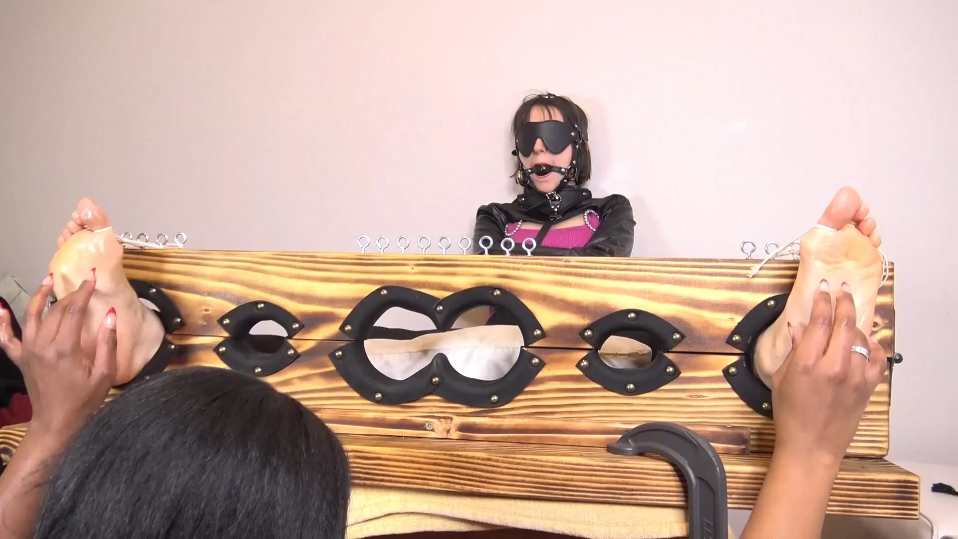 TheTickleRoom – Breaking Katy Pt 1 “Tasha is Evil”.mp4_snapshot_02.29.416.webp