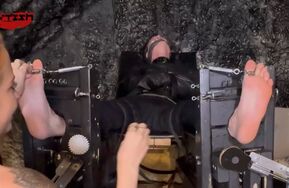 Fettish   Vengeance   Sunnie