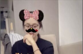 漂亮的女生非常快怕痒.肉丝梳子.写字.齐上阵