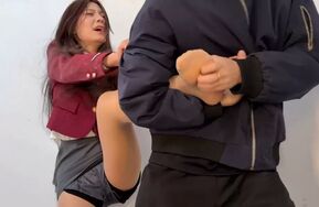 【极致的脱衣秀和虐足】制服脱衣虐足闻脚挠脚（在线播）