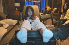 【推特大王】跳社会摇精神小妹梨梨疯狂tk！