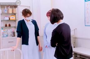 新 3人のナースのくすく& 女护士挠痒欺凌