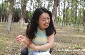 CGBF系列Girl was attacked and tickled in the forest